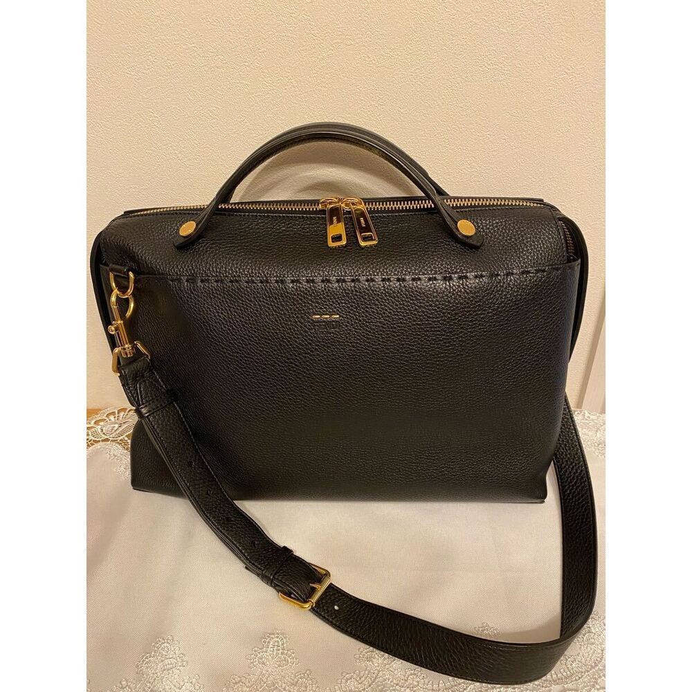 Fendi By The Way Breeze Case Grained Leather Shoulder Bag Business Luxury